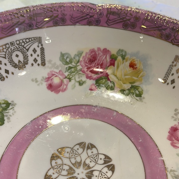 Hand painted decorative bowl, with gold and pink roses. Made in Germany. - Picture 4 of 9